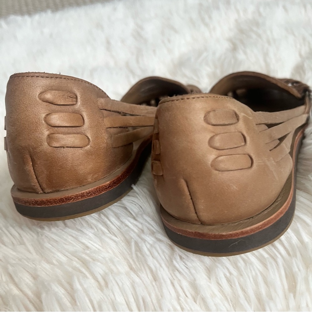 Nisolo Tan Leather Loafers with Cut-Out Design - Picture 7 of 11